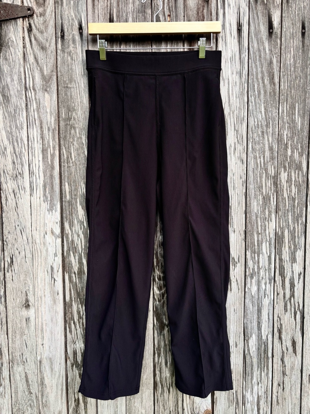 Lululemon athletica super high rise pants black size 8